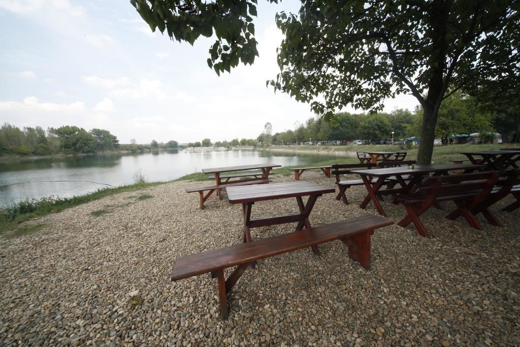 Camping Oaza Bela Crkva  Εξωτερικό φωτογραφία